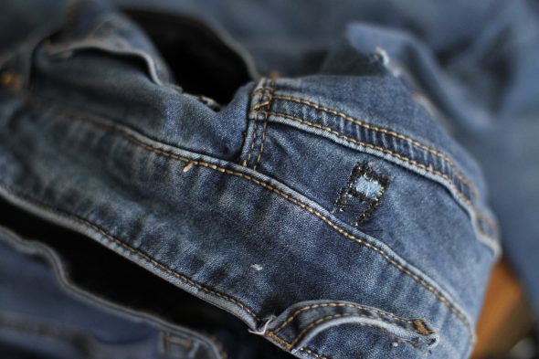 Don't pull your jeggings/skinny jeans on by the belt loop! - The Frugal Girl