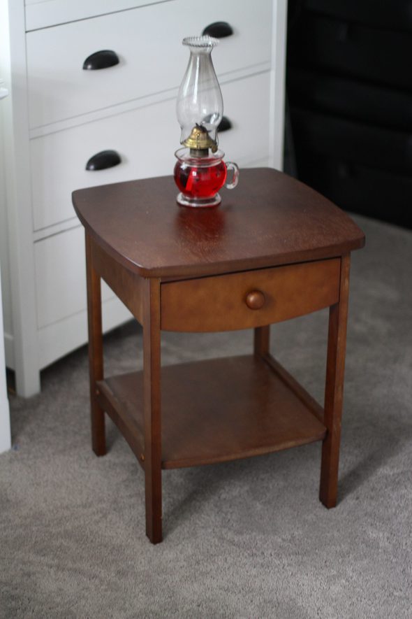 Facebook Marketplace secondhand side table